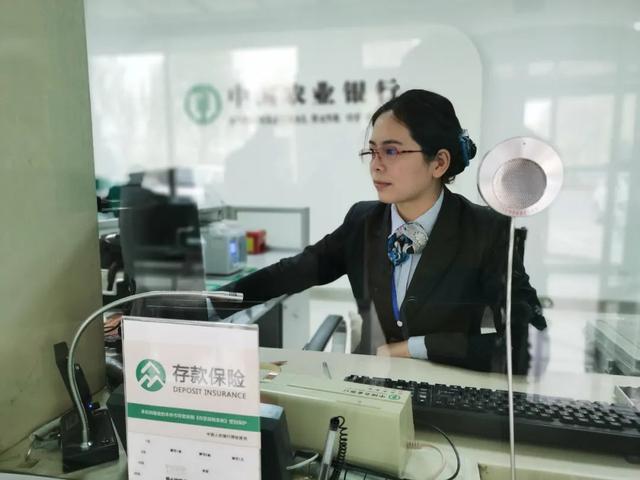 银行存款利率“大调整”,三年定期利率4.12%可存吗?划不划算?