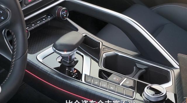 买车险就是比别人省钱,抓对时机,比别人便宜八百一千的你也可以
