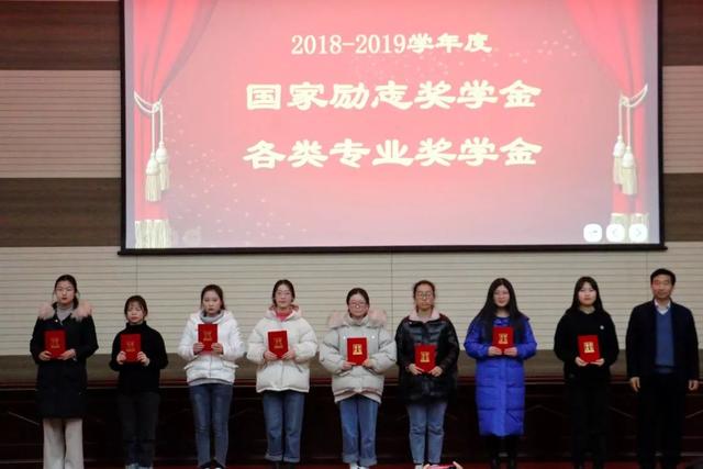 考上就有“人民币”,最新研究生奖助学金一览表,几乎人人有份