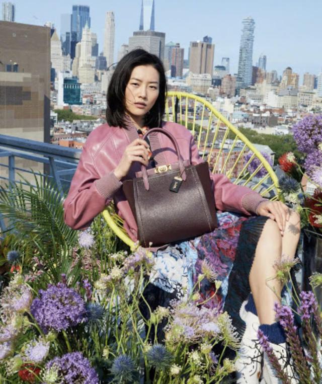 全球“最稀有”的黑卡:一张在马云手中,另一张在一个女孩身上