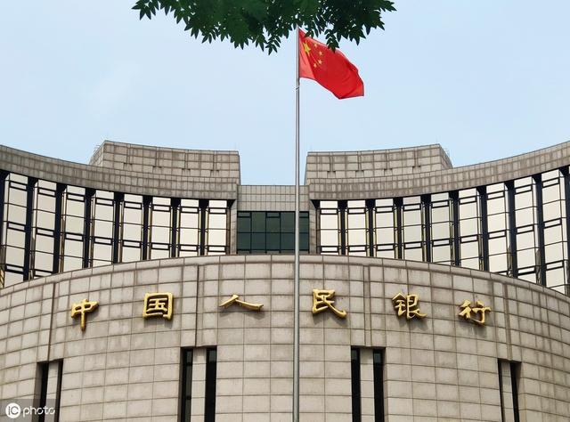 中国银监会和央行是什么关系?哪个更有“钱”途?