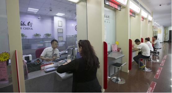 每月要多扣3块，银行卡“短信通知”该取消吗？不少人还没搞清楚