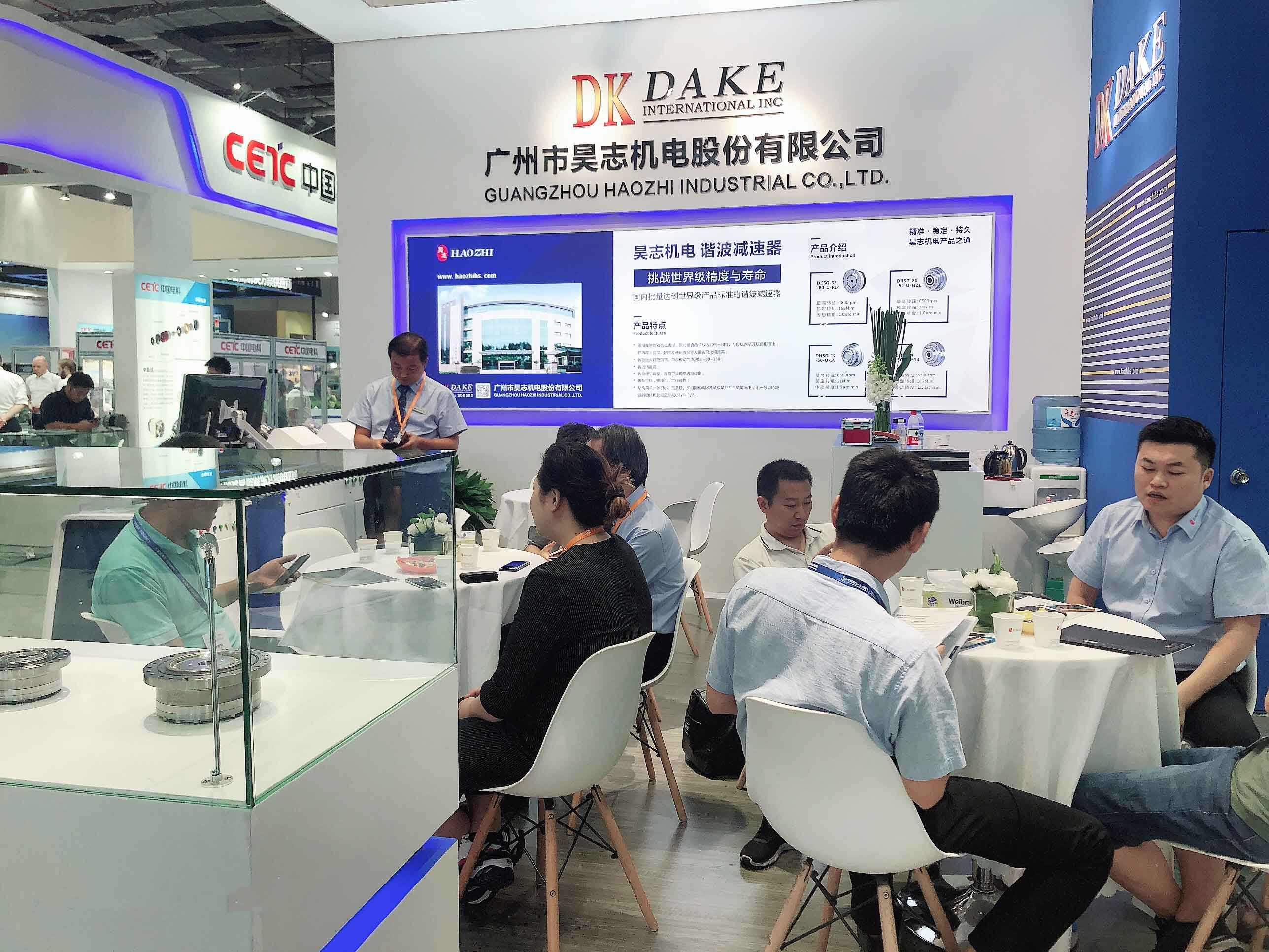 岳阳湘阴富豪汤秀清：掌舵专用设备部件生产领先企业，身家20亿