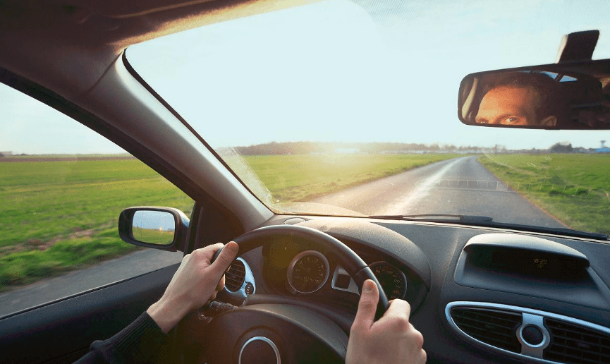 央妈“动手”了!这8大汽车电子“低位”龙头,外资重仓抄底