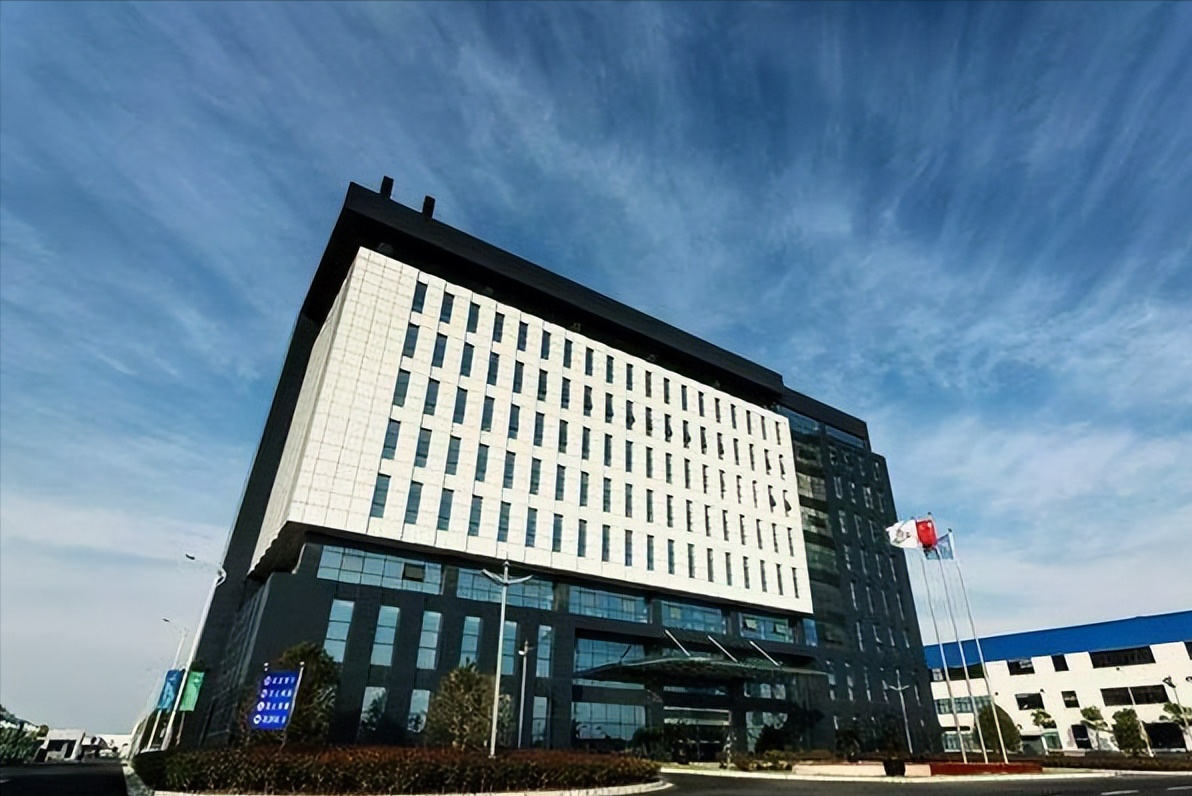 中国股市：被低估的6只“光伏”概念股，机构重仓持有，建议收藏