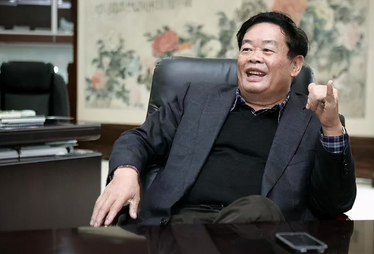 “千年老二”终于翻身，信义玻璃营收力压福耀，曹德旺输了？