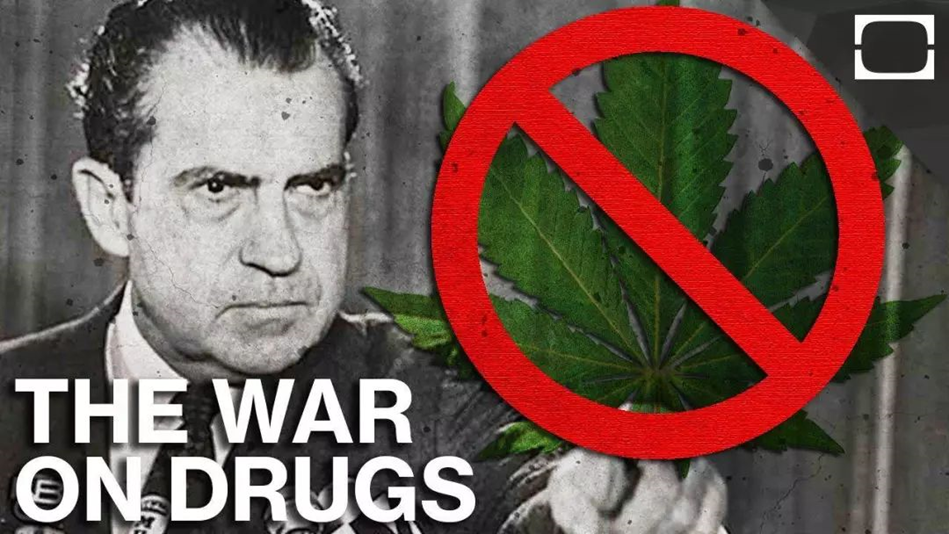 触目惊心！美众议院通过大麻合法化法案，美国毒品堕落史由来已久