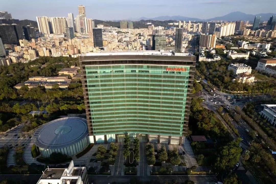 华为奇异年报出炉，收入下滑利润反增，孟晚舟临危受命成为接班人