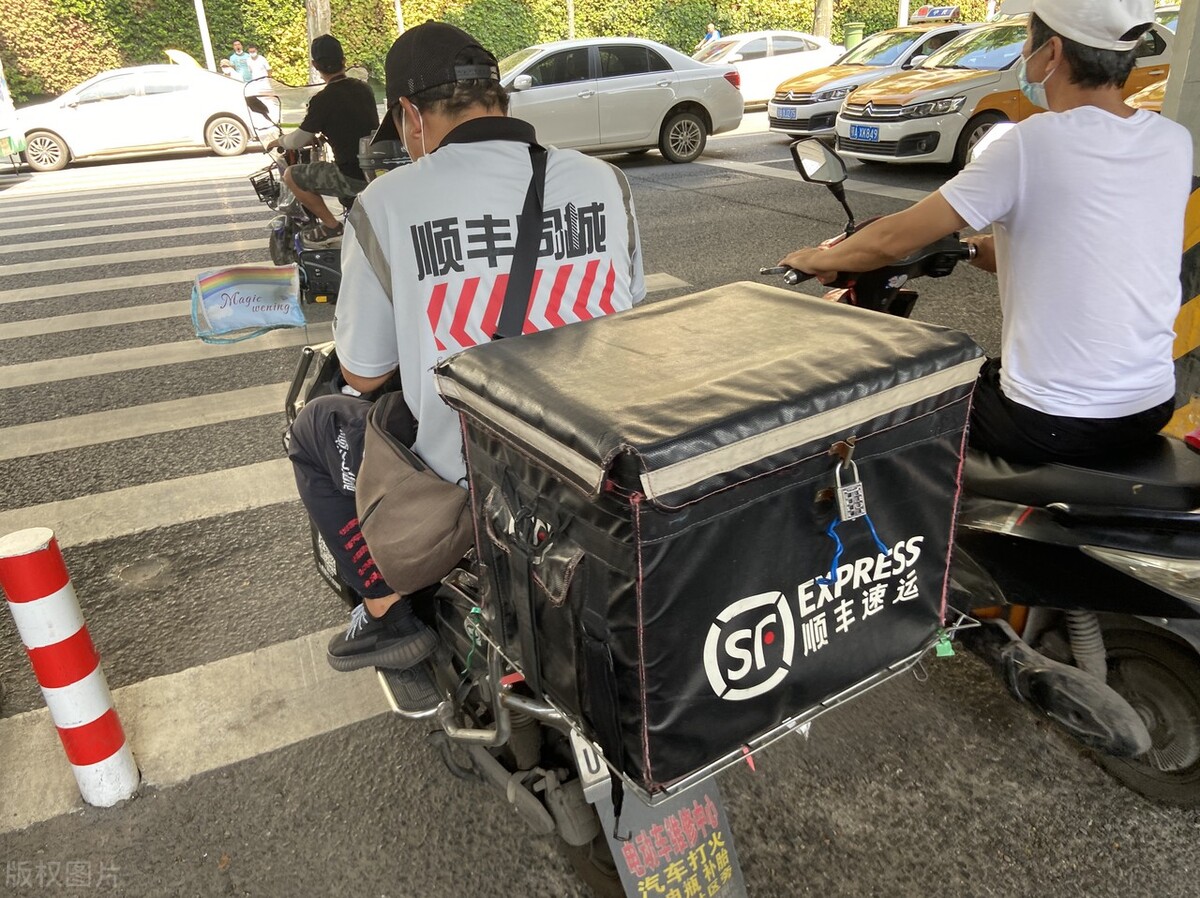 顺丰同城骑士一天收入10067元？白领都有辞职去送快递的冲动