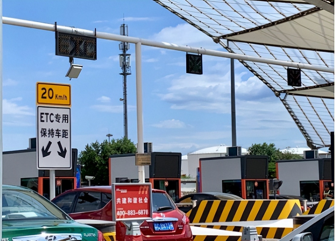 为什么很多人宁愿排队，也不愿走ETC通道？老司机说出实情