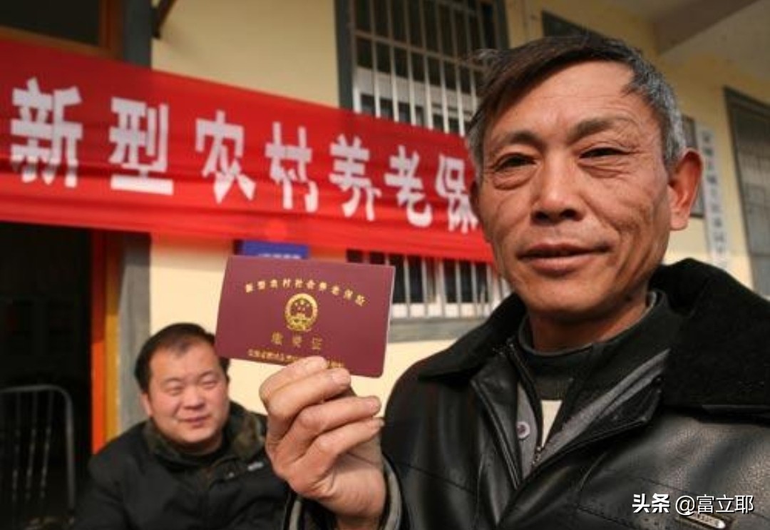 定了！2022年养老金将继续上涨，四川70岁退休人员能涨多少钱？
