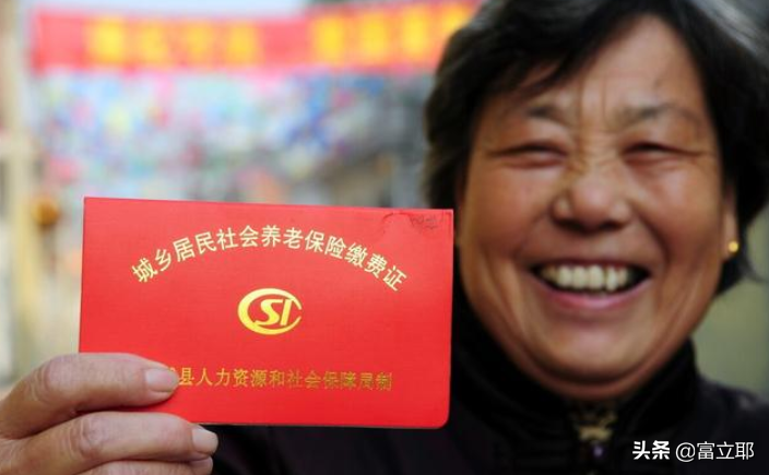 定了！2022年养老金将继续上涨，四川70岁退休人员能涨多少钱？