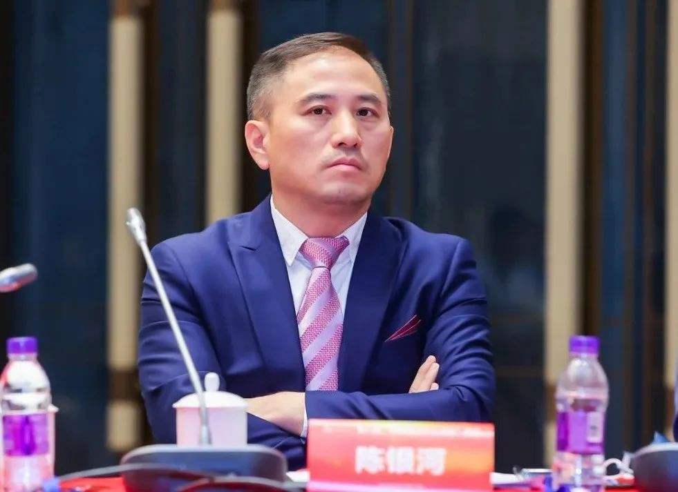 扬州百亿富豪陈银河：白手起家，掌舵国内危化品运输龙头企业