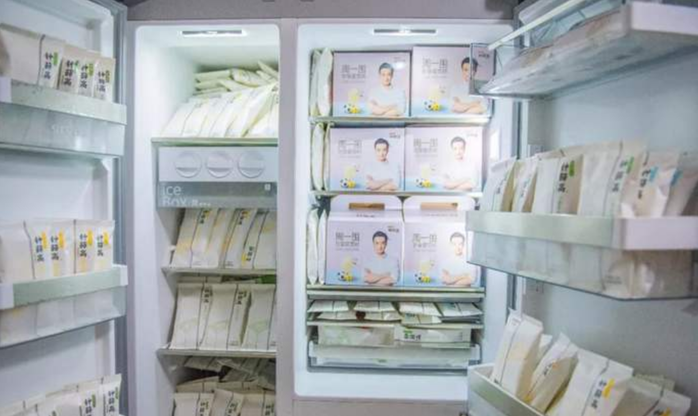 钟薛高高价的秘密，以为原料好，其实你的钱都花在了“干冰”上？