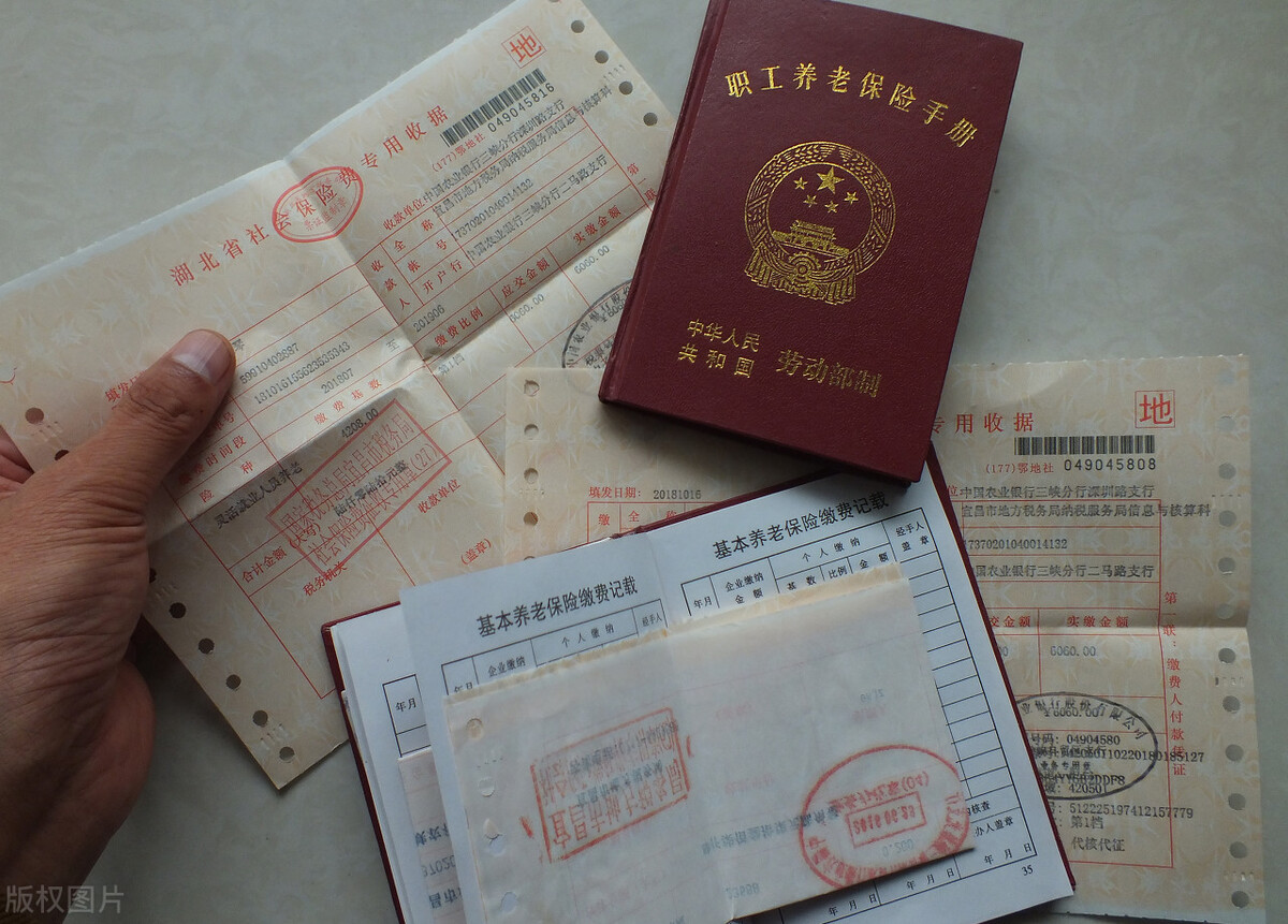 2022年，湖北灵活就业人员，需要缴纳多少养老保险？要1万元吗？