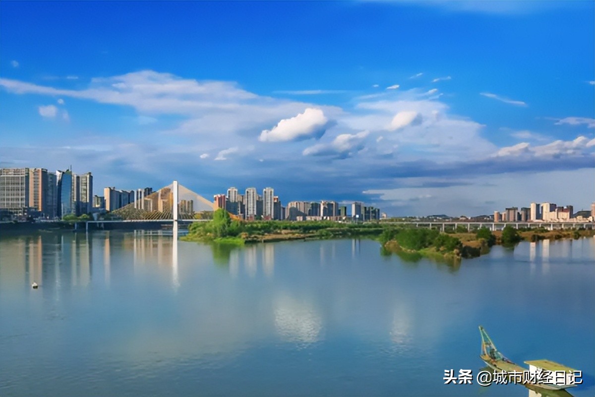 南充港超越宜宾泸州港，成四川货物吞吐量第一大港，南充未来可期