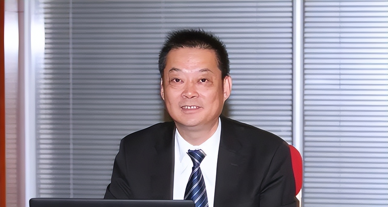 福建晋江富豪施清岛：17岁创业，打造纺织材料领先企业，身家90亿