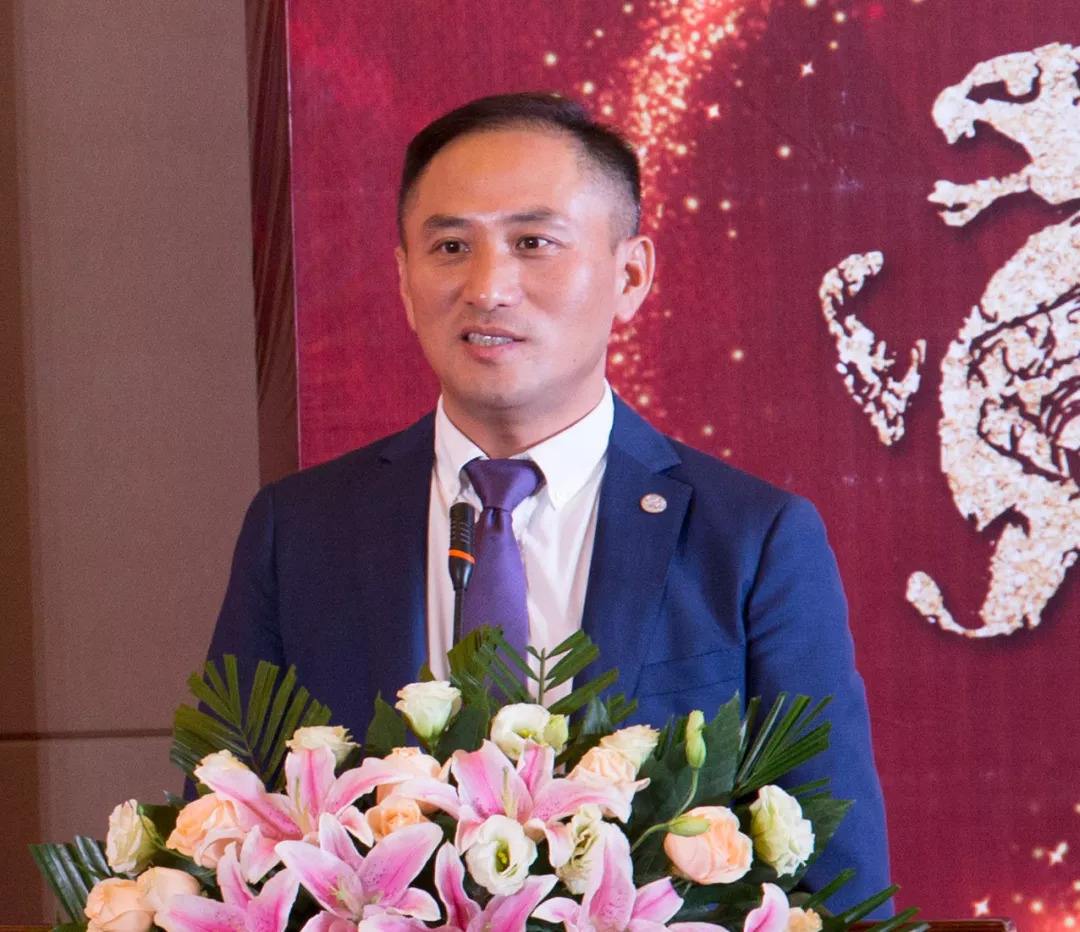 扬州百亿富豪陈银河：白手起家，掌舵国内危化品运输龙头企业