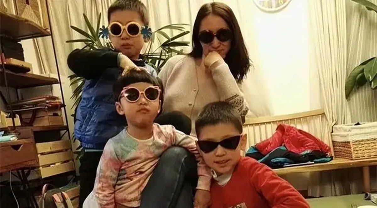 清华才女李一诺：27岁博士毕业，4年生3个娃，替世界首富花钱