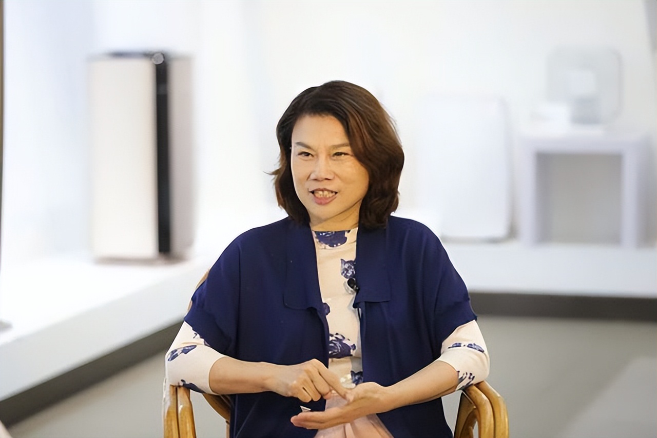 董明珠曾霸气承诺：给8万名格力员工一人一套房，如今怎样了？