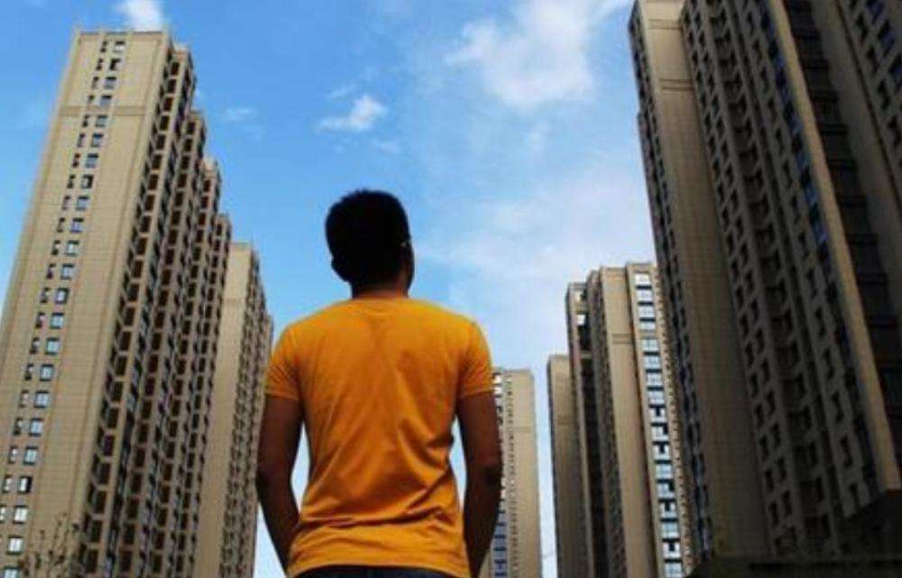 比买不起房、租房贵更难的问题在城市出现，这一代房奴太难了