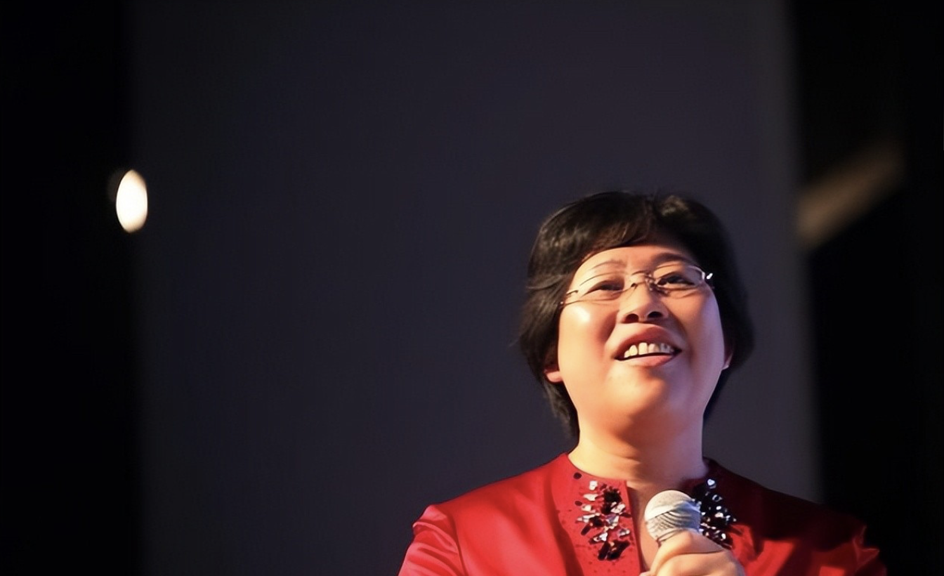 新乡女富豪荣秀丽：白手起家，背靠小米和vivo，大赚55亿财富