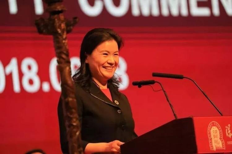 新乡女富豪荣秀丽：白手起家，背靠小米和vivo，大赚55亿财富