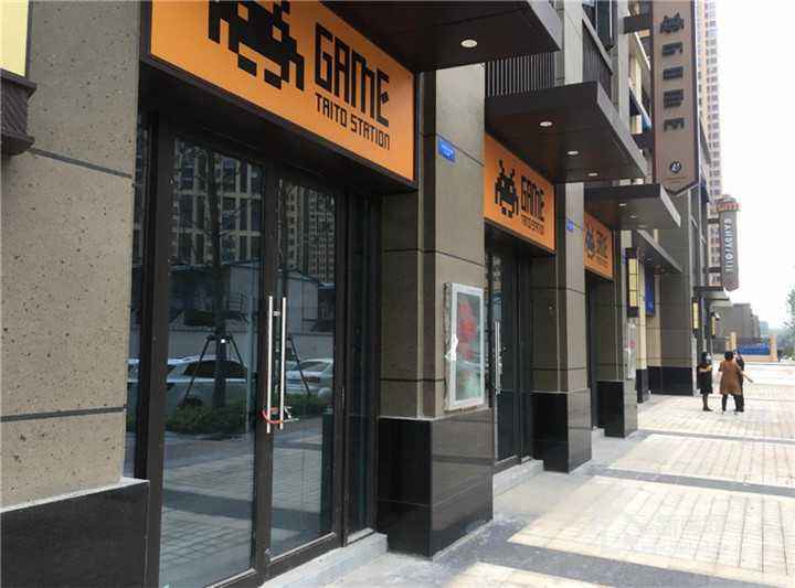 一铺养三代成为“过去式”？商铺频现旺铺招租，写字楼大量空置
