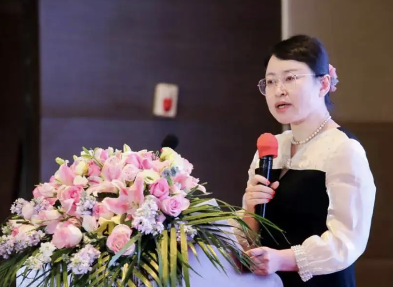 北京女富豪宋薇：打造检测领域龙头企业，身家75亿