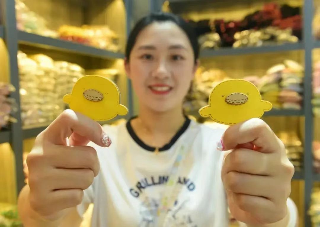 毛绒玩具淘特9.9元还包邮，工厂赚钱吗？