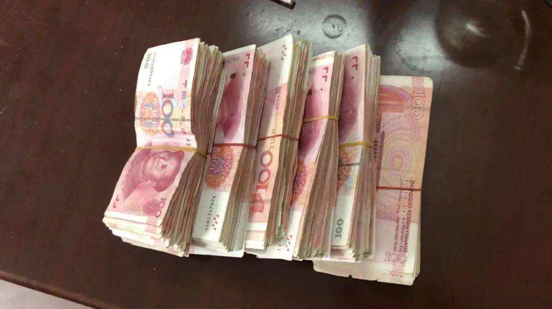 手上有60万现金，近两年该买房还是存银行？王健林早已给出答案