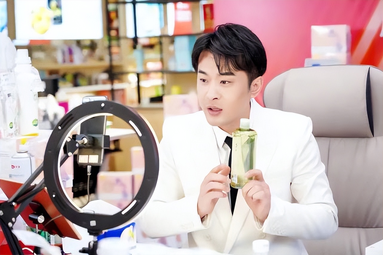 YPL否认辛选卖假货获某公司授权：YPL商标所属权为我司
