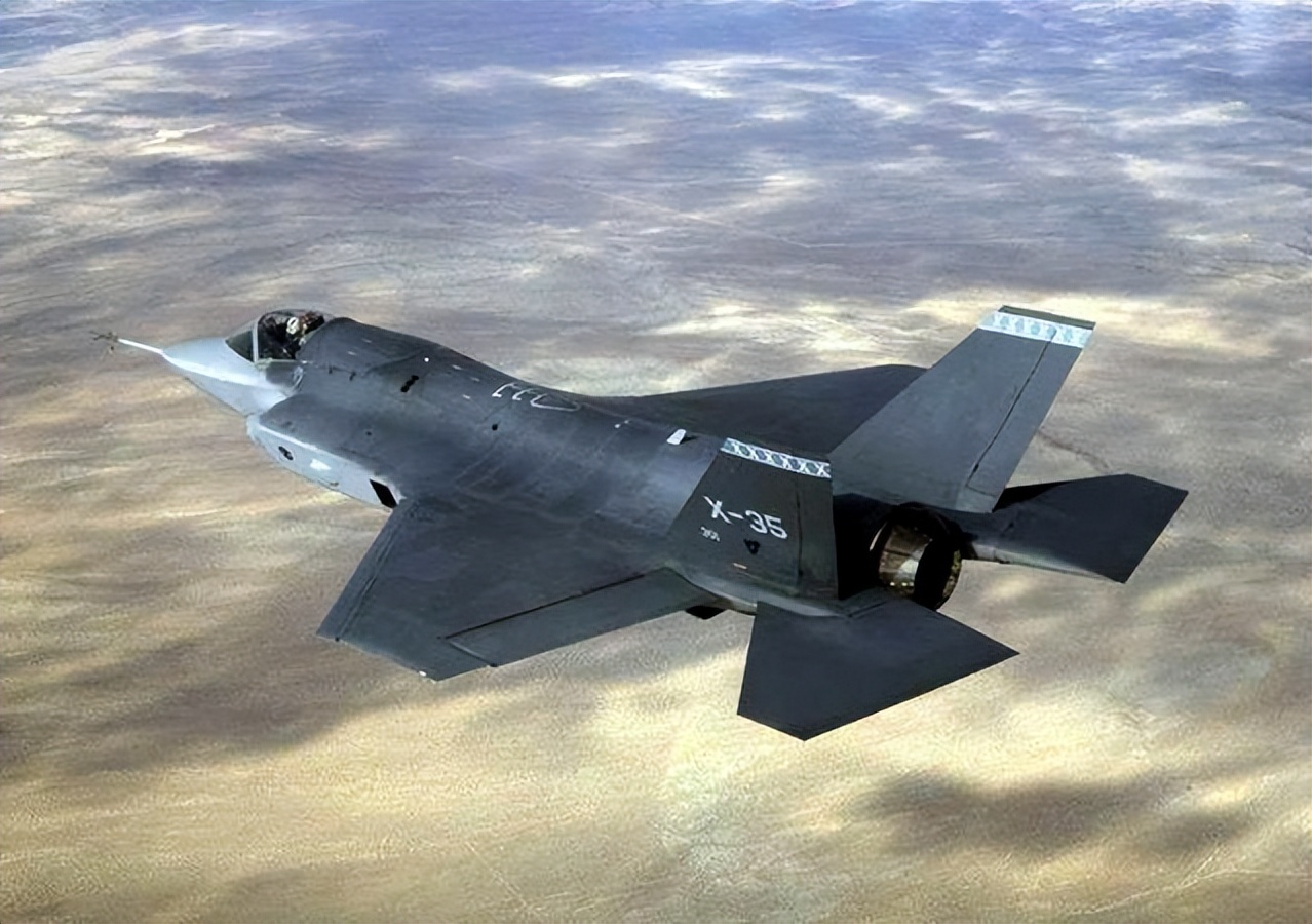 美国F-35满世界的卖，不怕发动机技术泄密吗？美国：就怕两个国家