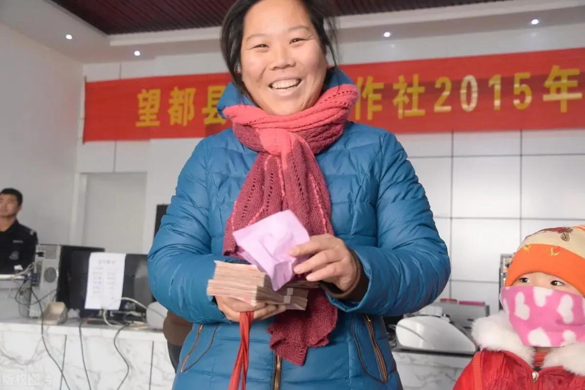 2022年养老金上涨标准定了！哪些人领得钱多？看了这些你就知道了