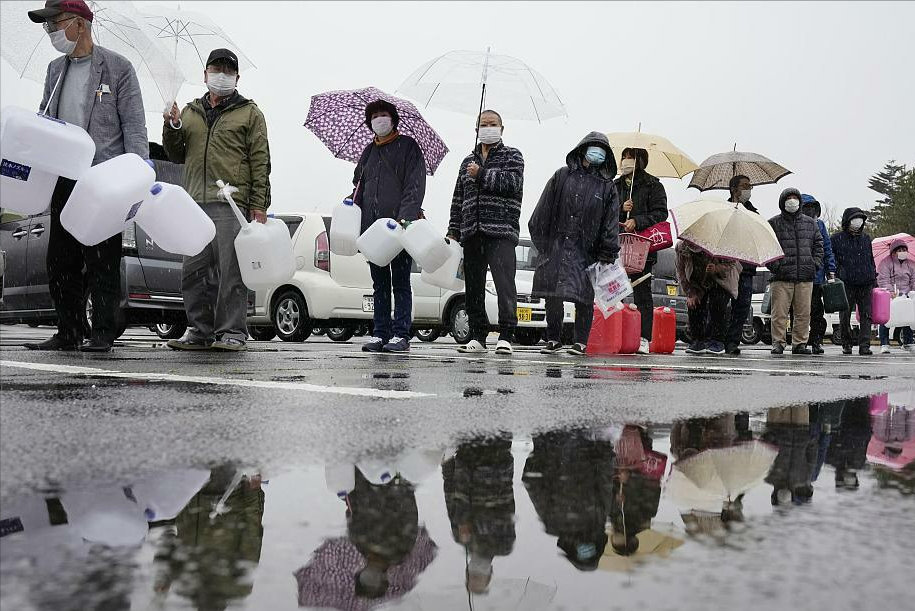 热脸贴了冷屁股！遭遇乌克兰无视加歧视，日本人被整破防线了