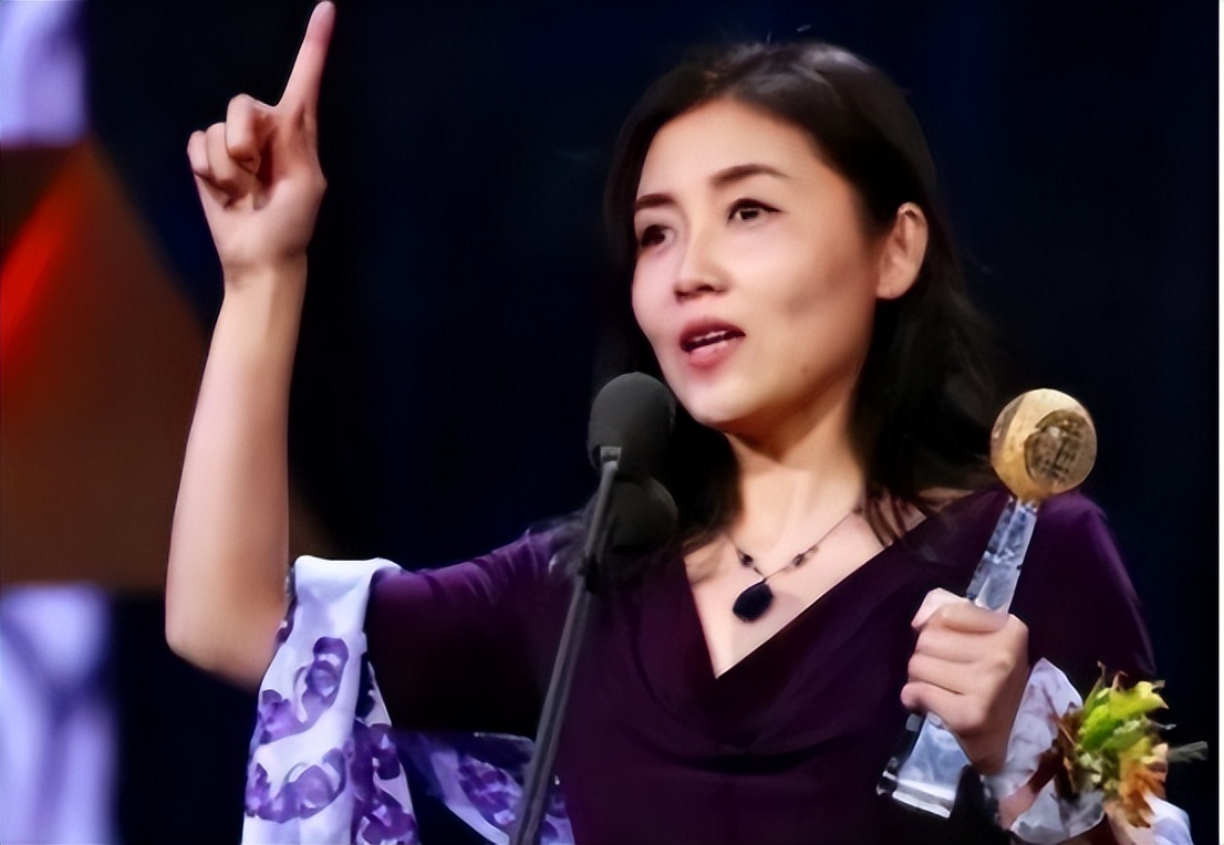 清华女教授“弃国归美”，为美又立新功，困扰国际50年难题被解开