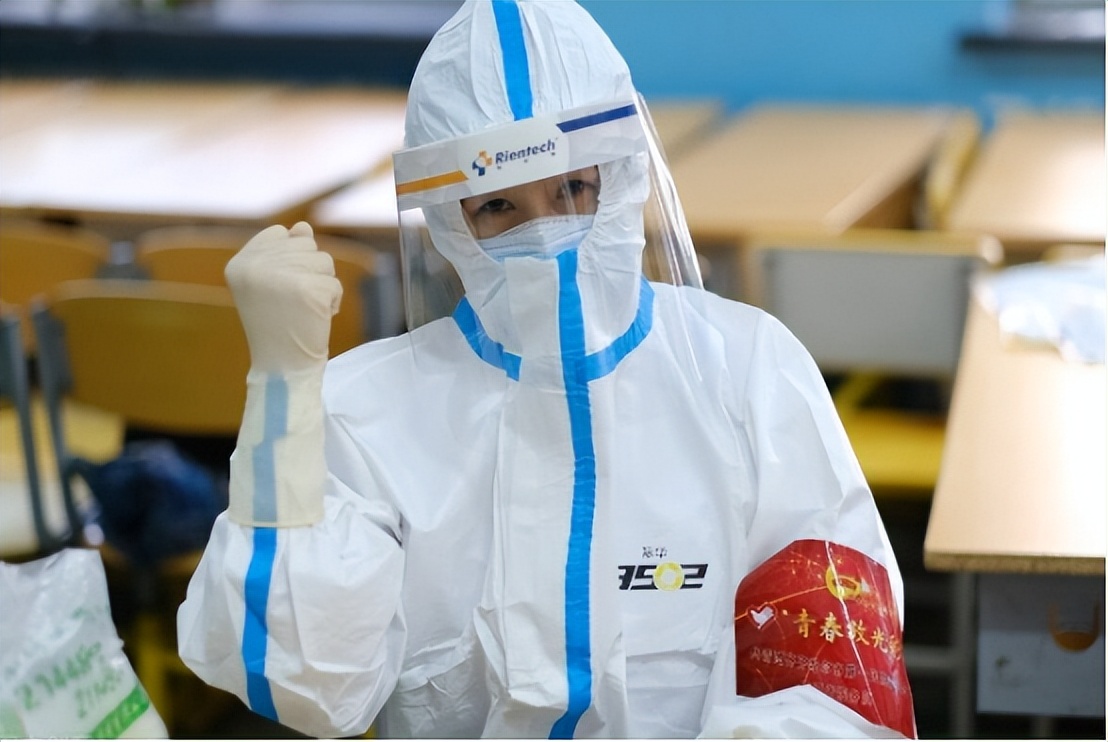 压力巨大！中国打响经济保卫战！五大难题！中国该如何应对？