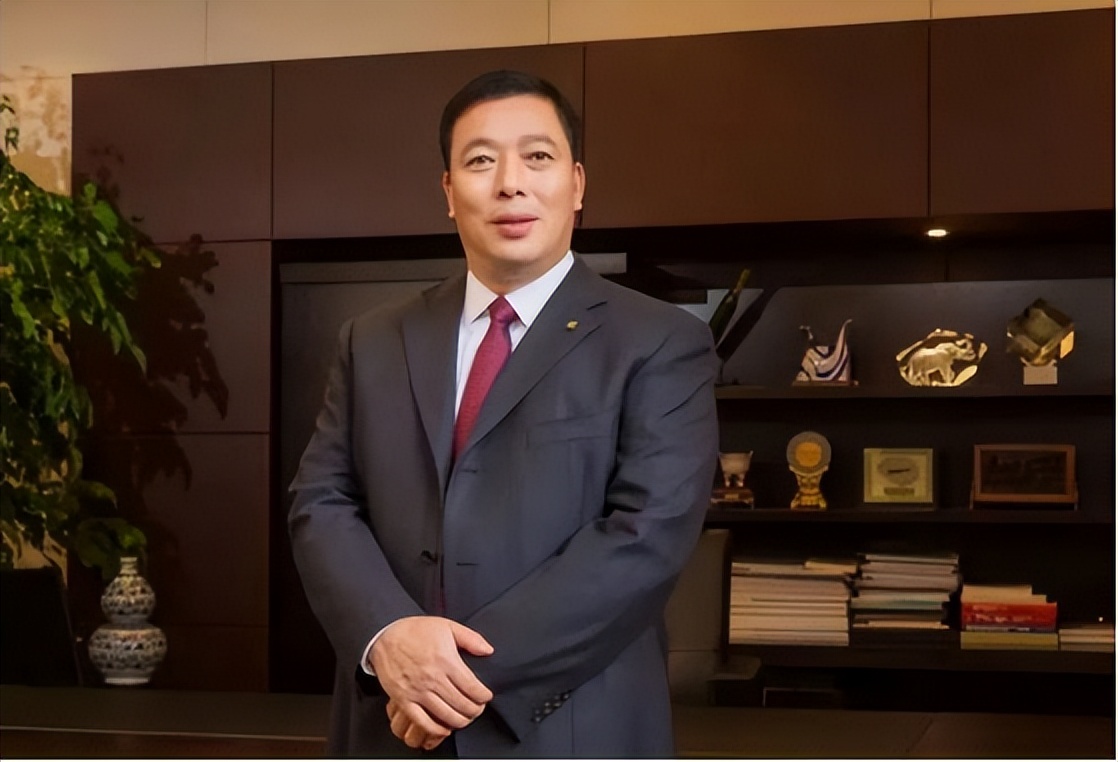范红卫夫妇，身价1700亿元，公司超越华为成第二大民企