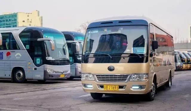 跑高速时，为何很多客车明明没有导航，司机却不迷路？原因有3点
