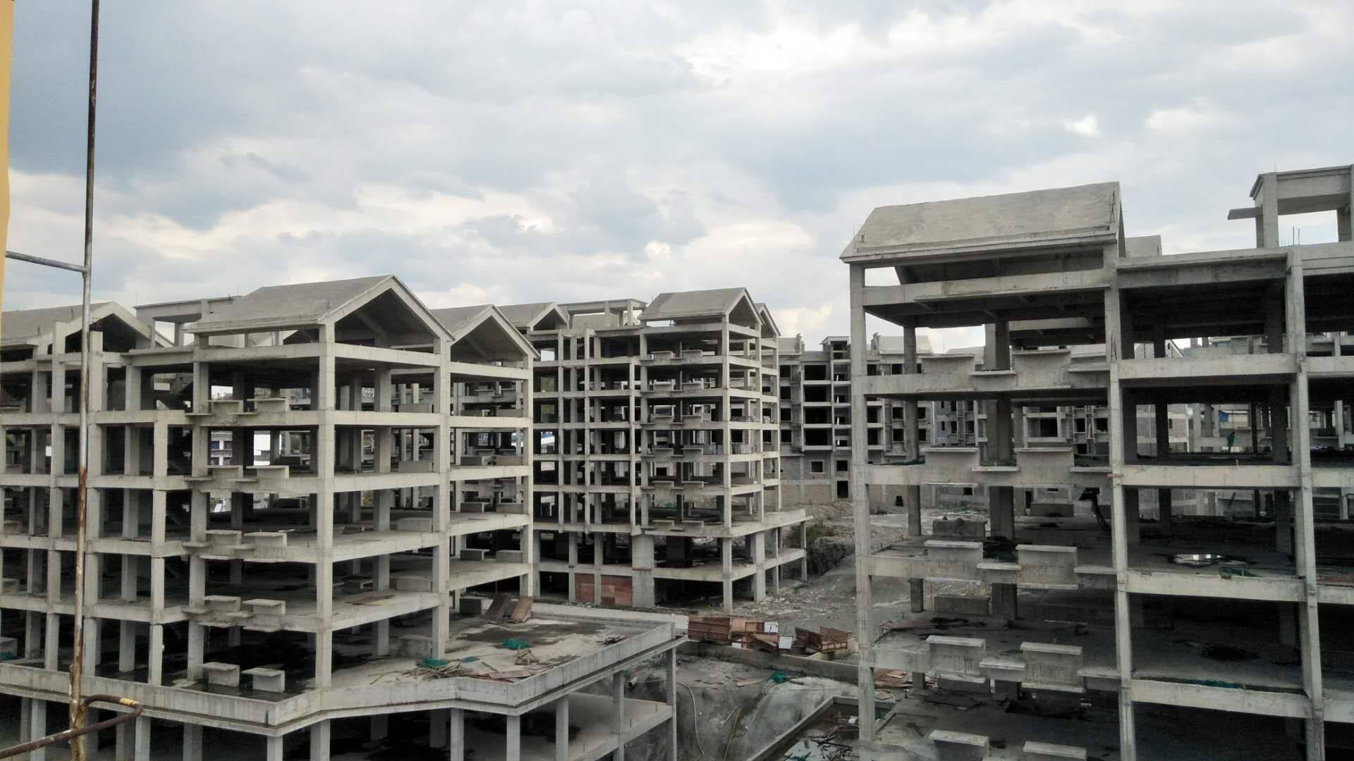 2021年已有近400家房企破产，开发商为什么不自救？原因有3点