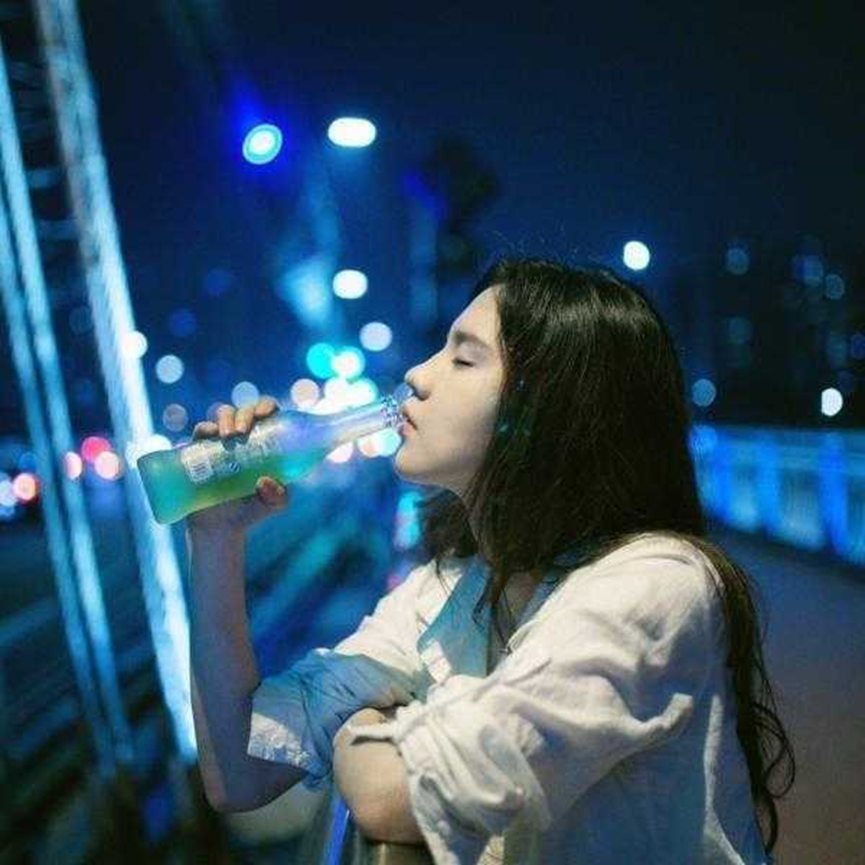 5年近乎腰斩，白酒失宠后小酒成关键？这款“纯爷们”酒2年5亿